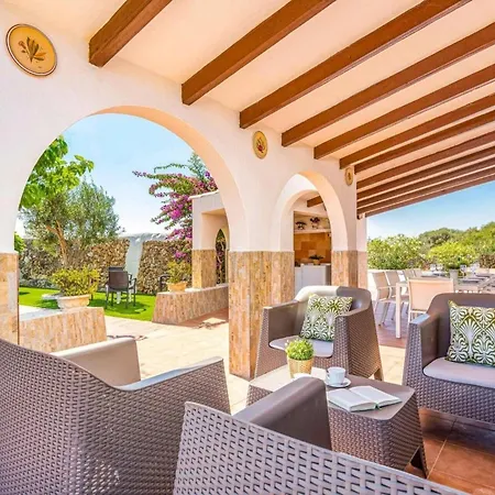 Roqy With Sea View Villa